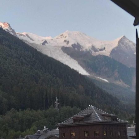 Ferienwohnung Cocon Douillet Au Pied De L'Aiguille Du Midi Chamonix Exterior foto