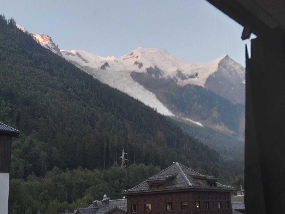Ferienwohnung Cocon Douillet Au Pied De L'Aiguille Du Midi Chamonix Exterior foto