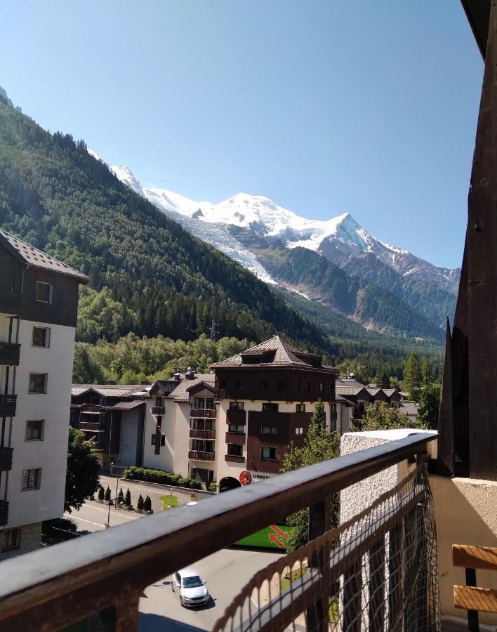 Ferienwohnung Cocon Douillet Au Pied De L'Aiguille Du Midi Chamonix Exterior foto